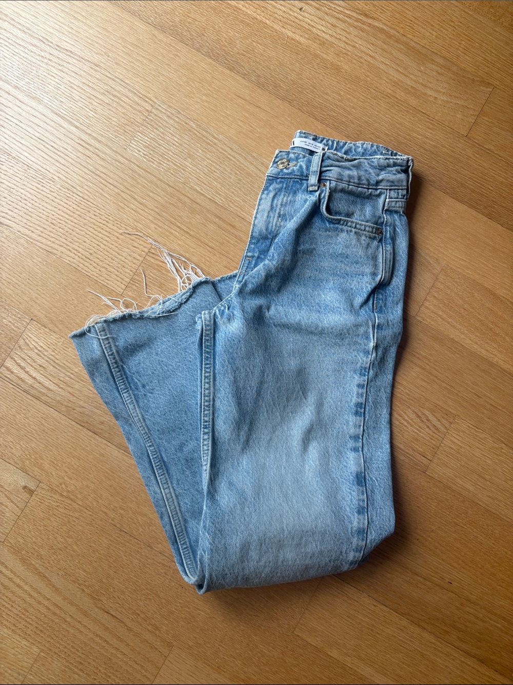 Zara Light Blue Straight Leg Jeans with Frayed Hem